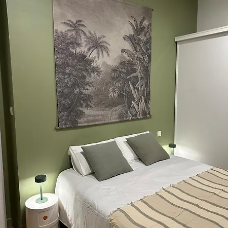 Le Petit Camisou, Un Ecrin Au Pied De La Cite Holiday home *