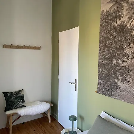 Holiday home Le Petit Camisou, Un Ecrin Au Pied De La Cite *