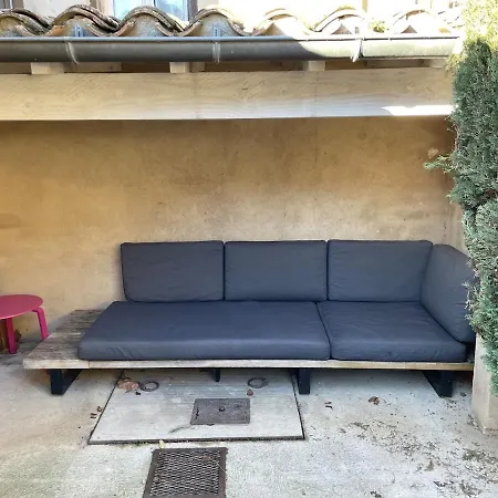 Le Petit Camisou, Un Ecrin Au Pied De La Cite Holiday home