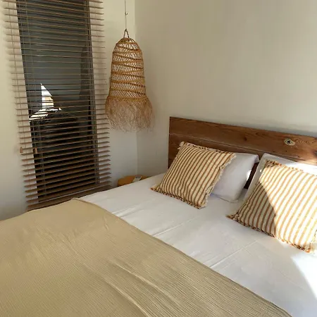 Le Petit Camisou, Un Ecrin Au Pied De La Cite Holiday home Carcassonne