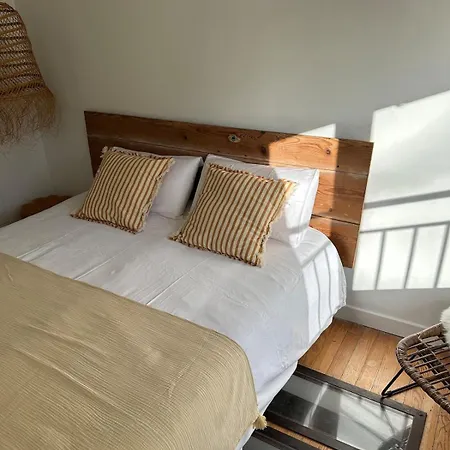 Holiday home Le Petit Camisou, Un Ecrin Au Pied De La Cite *