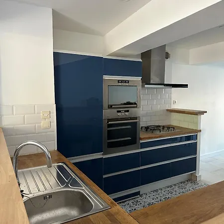 Holiday home Le Petit Camisou, Un Ecrin Au Pied De La Cite *