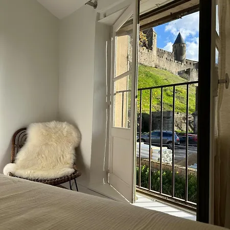 Le Petit Camisou, Un Ecrin Au Pied De La Cite