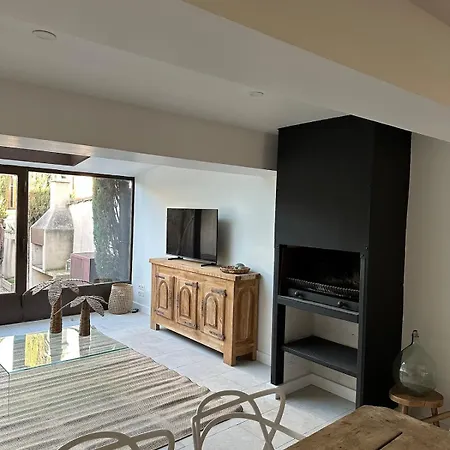 Le Petit Camisou, Un Ecrin Au Pied De La Cite Holiday home Carcassonne