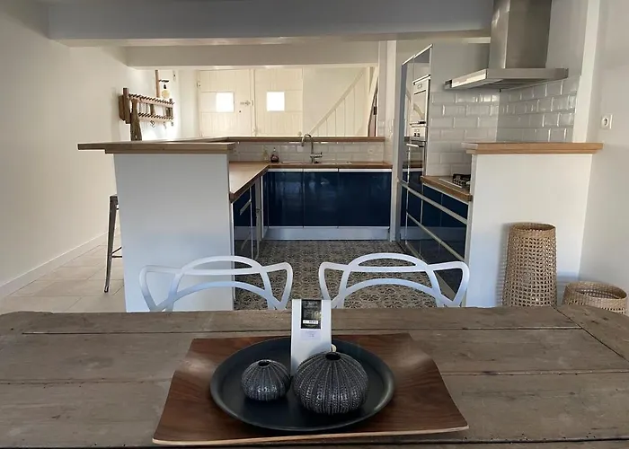 Le Petit Camisou, Un Ecrin Au Pied De La Cite * Carcassonne