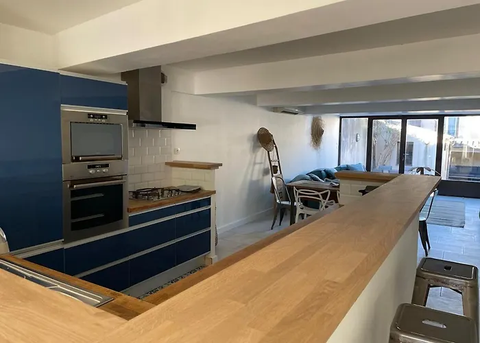 Casa de Férias Le Petit Camisou, Un Ecrin Au Pied De La Cite *