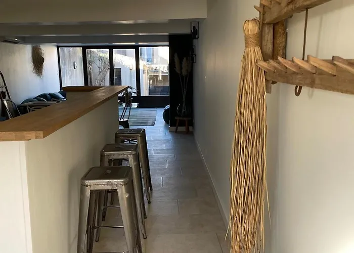 Le Petit Camisou, Un Ecrin Au Pied De La Cite Casa de Férias