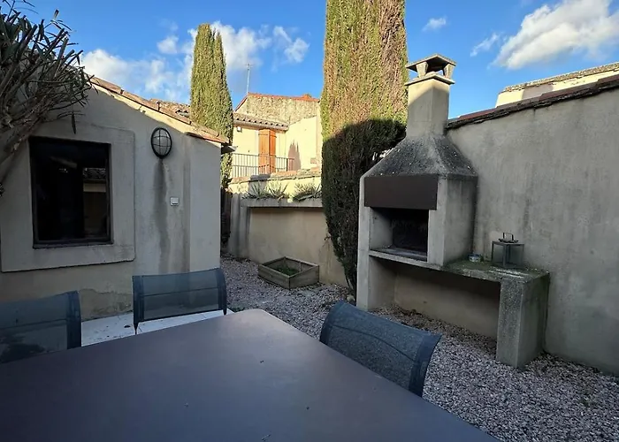 Le Petit Camisou, Un Ecrin Au Pied De La Cite Casa de Férias