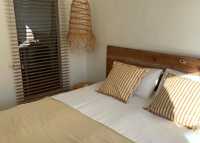 Le Petit Camisou, Un Ecrin Au Pied De La Cite Casa de Férias Carcassonne