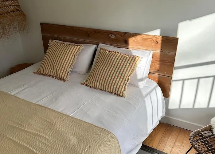 Casa de Férias Le Petit Camisou, Un Ecrin Au Pied De La Cite *