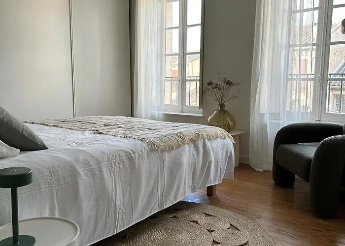 Casa de Férias Le Petit Camisou, Un Ecrin Au Pied De La Cite Carcassonne