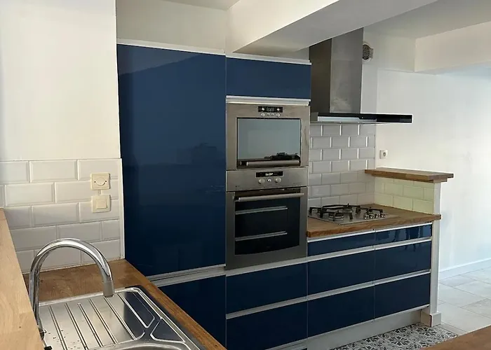 Casa de Férias Le Petit Camisou, Un Ecrin Au Pied De La Cite *