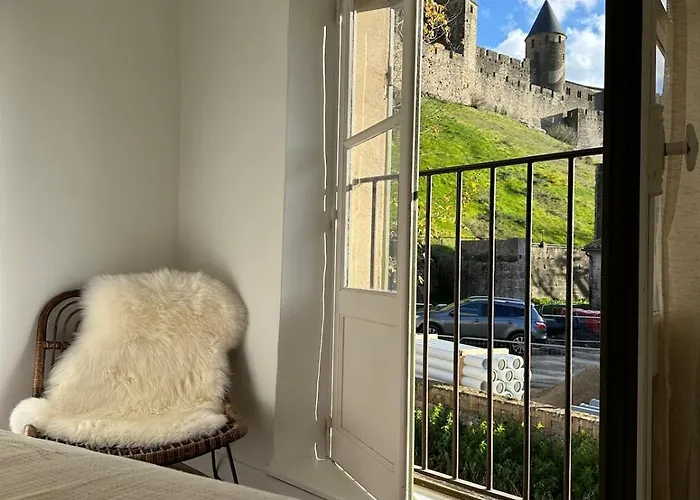 Le Petit Camisou, Un Ecrin Au Pied De La Cite